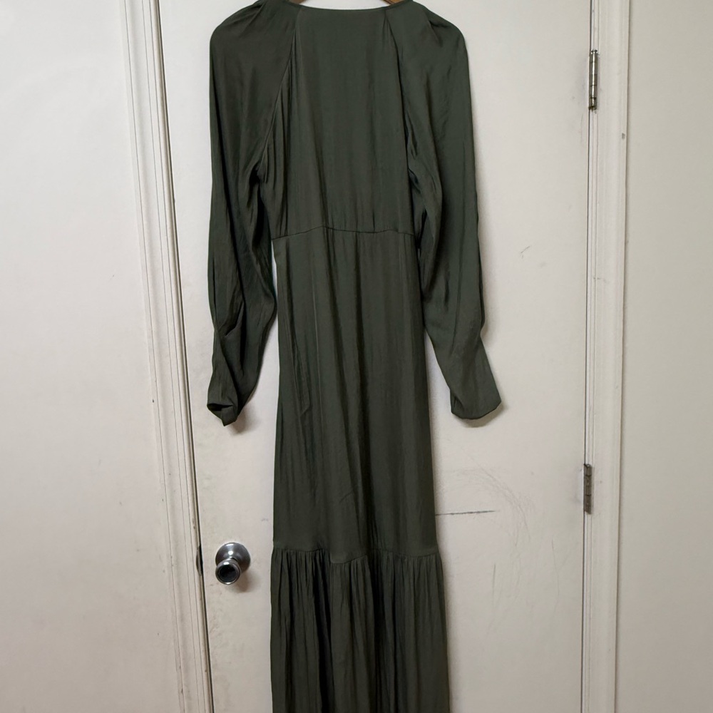 Banana Republic Long Sleeve Green Dress - Picture 4 of 4